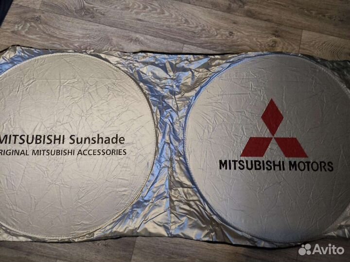 Солнцезащитная шторка на лобовое Mitsubishi
