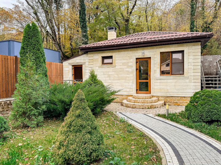 Дом 316,6 м² на участке 8,5 сот.