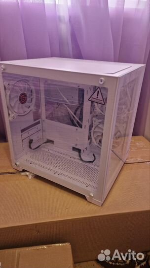 Игровой корпус для пк белый