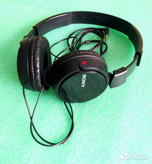 Стереонаушники Sony. Складные