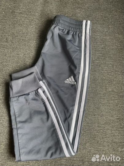 Спортивные штаны adidas