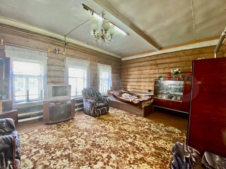 Дом 40,2 м² на участке 6,92 га