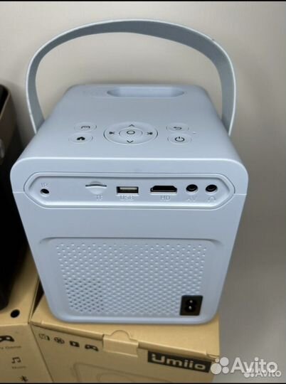 Мини проектор umiio