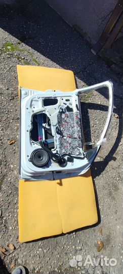 Дверь водительская