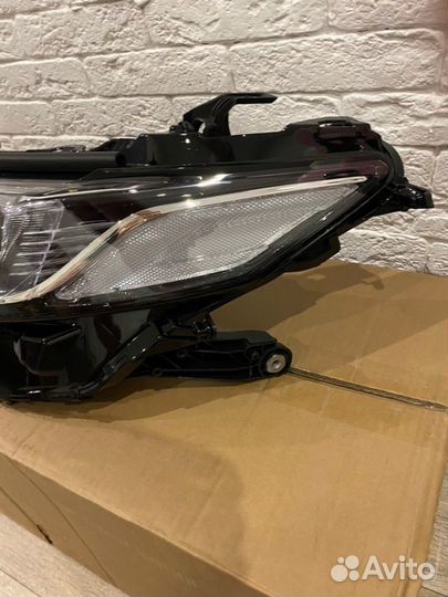 Фара светодиодная передняя левая Toyota Camry
