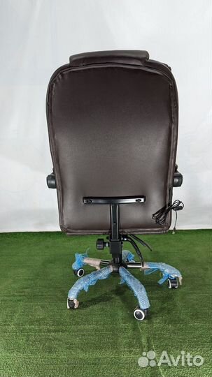 Офисное кресло
