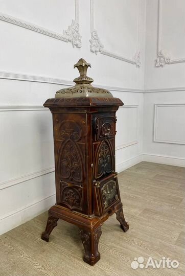 Антикварная печь Ар-Нуво