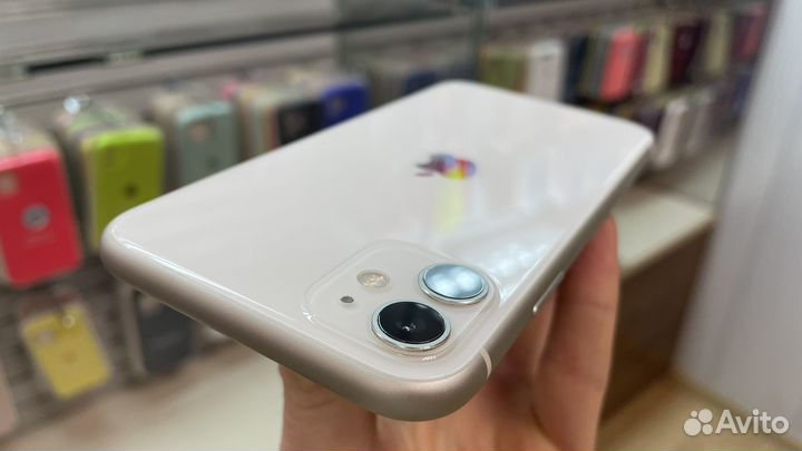iPhone 11, 128 ГБ