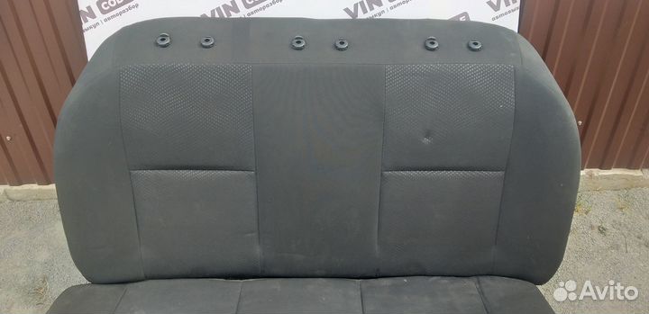 Заднее сиденье Nissan Almera 3