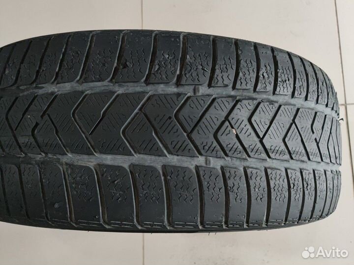 Pirelli Winter Sottozero 3 245/40 R20 99W