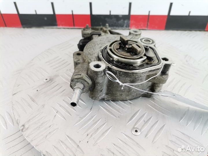 Насос вакуумный Peugeot 607 рест. 2006