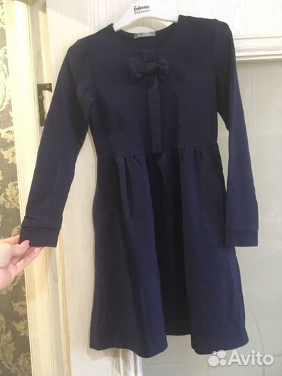 Продам школьное платье
