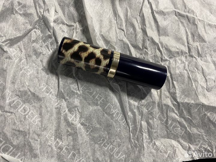 Помада от Estee lauder