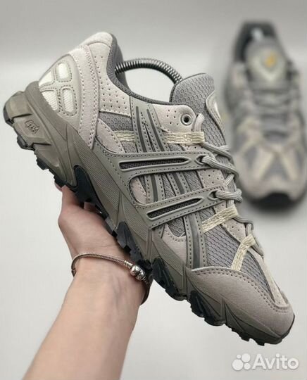 Стильные Asics Sonoma
