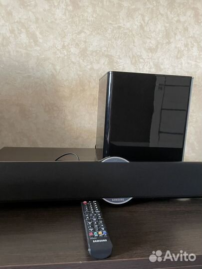 Продам саундбар Samsung ht-e8000