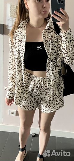 Костюм с шортами