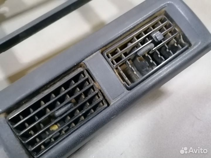 Консоль центральная Toyota Sprinter Carib II