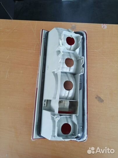 Фонарь левый ford transit connect 2002- 30805014