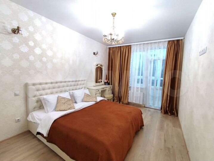 2-к. квартира, 65 м², 3/10 эт.