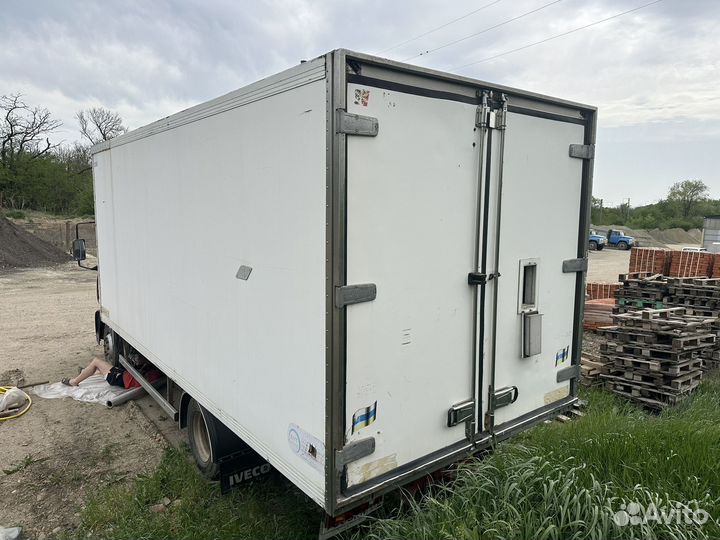Рефрежиратор Carrier Supra 750 с будкой Lamberet