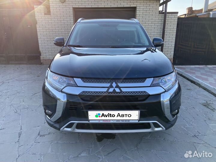 Mitsubishi Outlander 2.0 CVT, 2019, 140 000 км