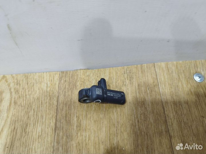 Датчик удара Volkswagen Polo 6 Skoda Rapid 2 Audi