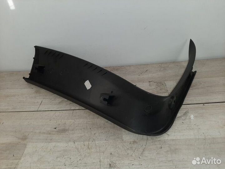 Обшивка двери багажника левая Opel Astra H Gtc