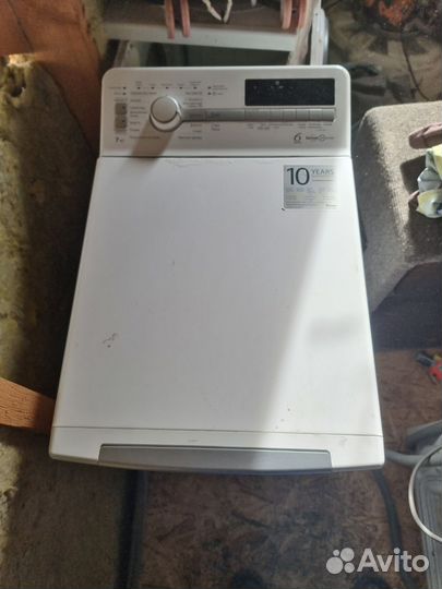 Стиральная машина с вертикальной загрузкой