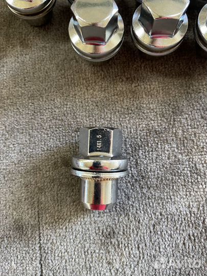 Гайка колеса Land rover l319 l320