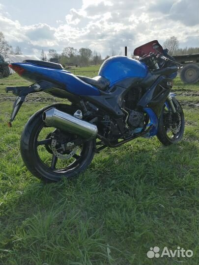 Suzuki GX-R 250 Replika