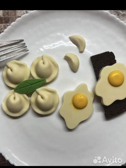 Пельмени из шоколада