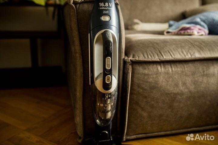 Вертикальный беспроводной пылесос Bosch