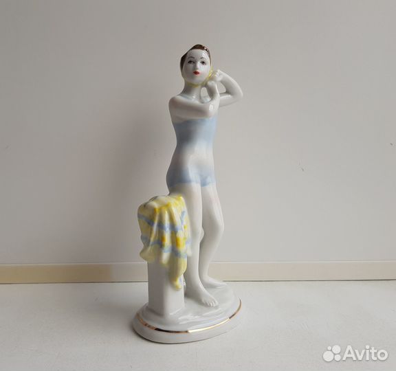 Статуэтка СССР юная купальщица. пловчиха. лфз