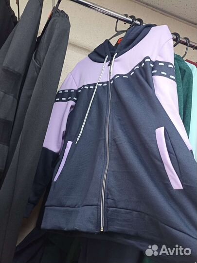 Спортивный костюм женский новый