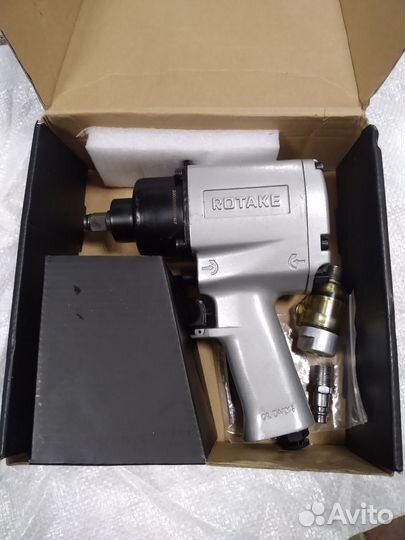 Пневмогайковерт ударный