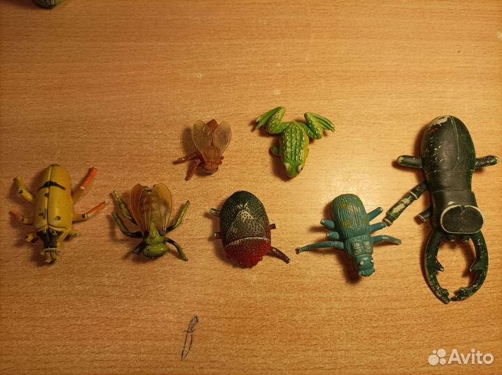 Игрушки насекомые