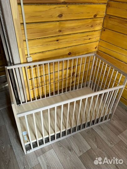 Детская кроватка IKEA с матрасом