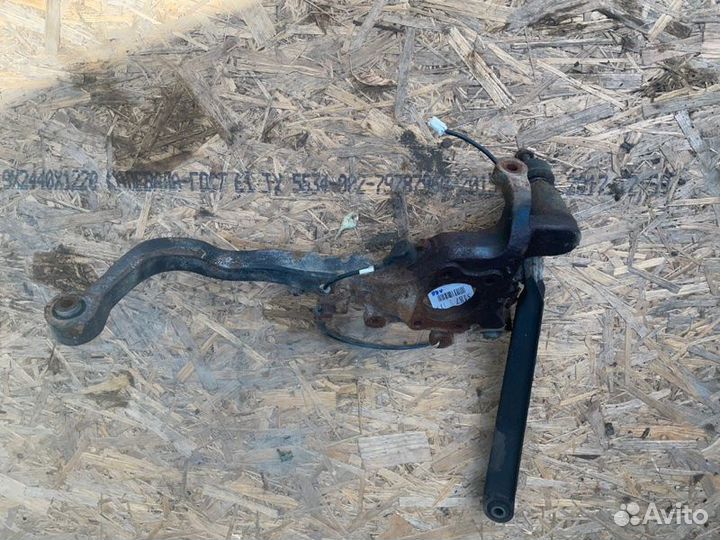 Кулак поворотный задний Kia Magentis EF G4JP 2005