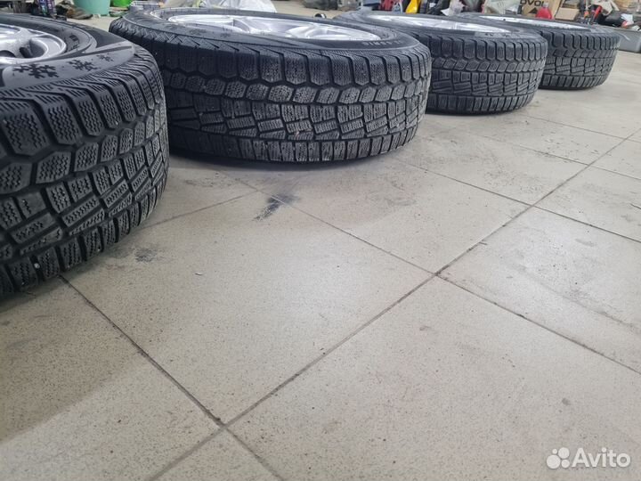 Зимние Колеса комплект 195/65R15 Viatti на литье