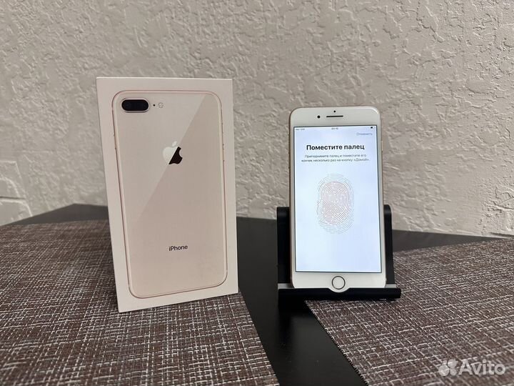 iPhone 8 Plus, 64 ГБ