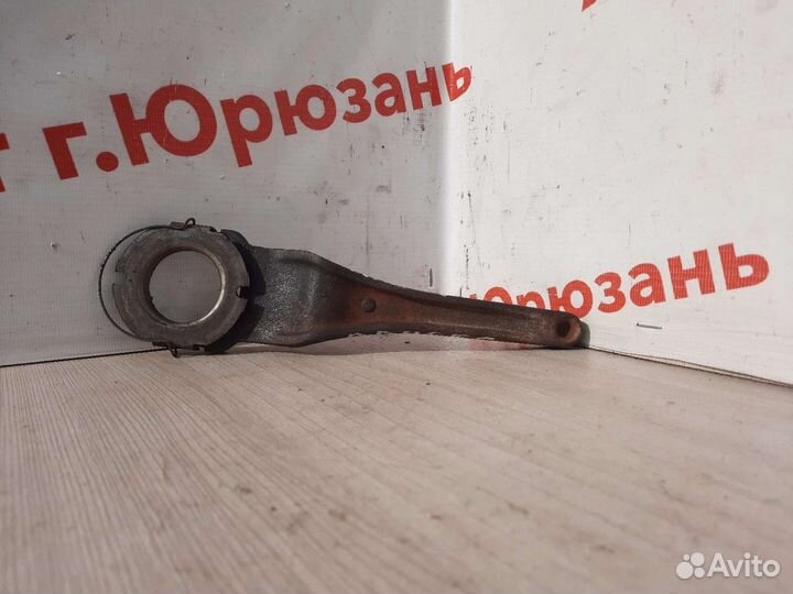 Вилка сцепления выжимной Mitsubishi Lancer 7