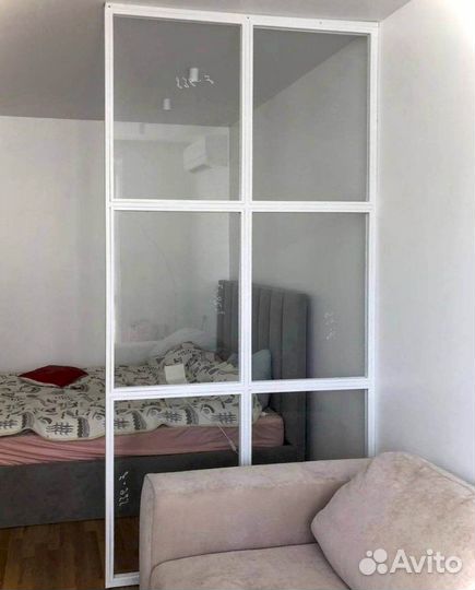 Стеклянная перегородка