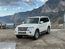 Mitsubishi Pajero 3.0 AT, 2011, 215 000 км, с пробегом, цена 1 900 000 руб.