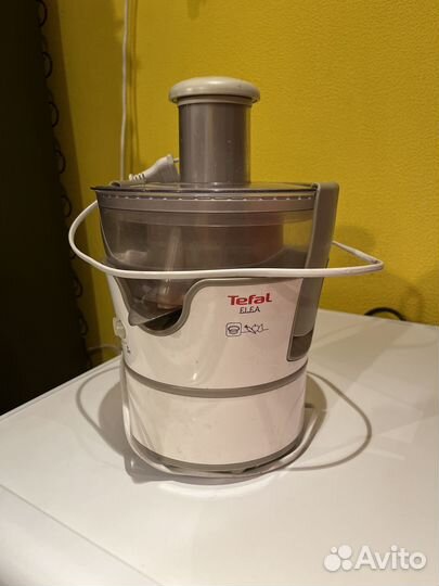 Соковыжималка центробежная