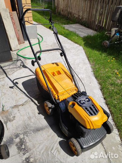 Газонокосилка бензиновая бу