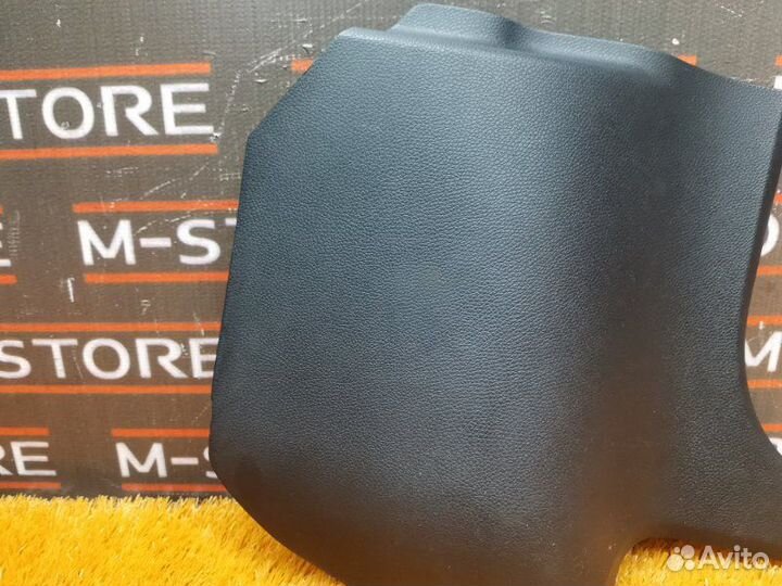 Обшивка стойки передняя правая Mercedes-Benz