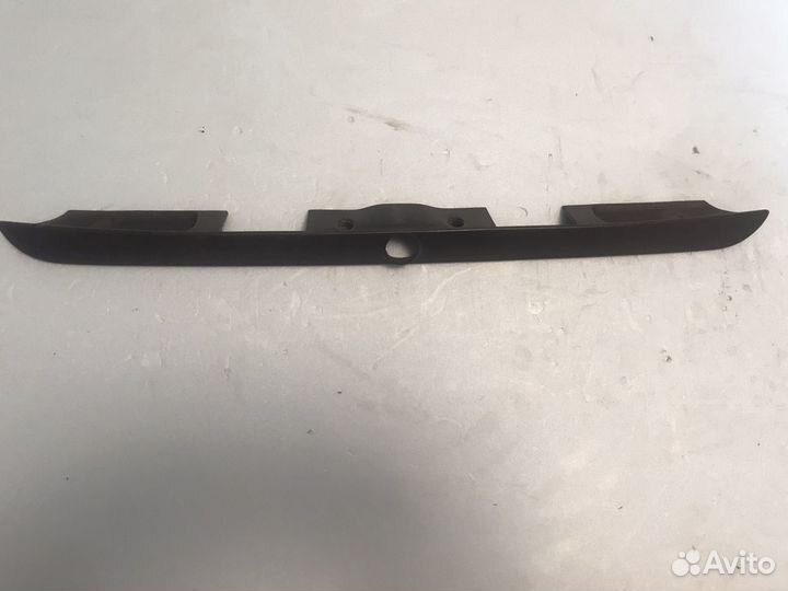 Накладка крышки багажника бмв е36