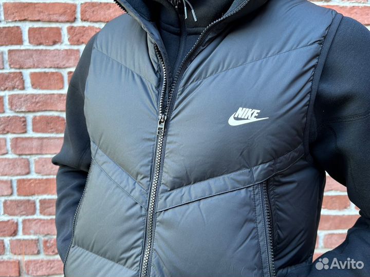 Жилетка Nike Storm-Fit Windrunner черная