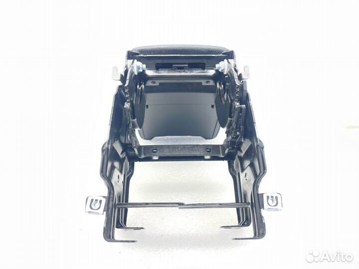 Подлокотник Audi A5 8T