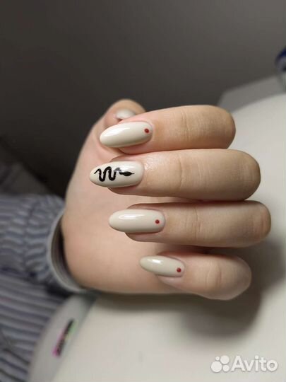 Маникюр